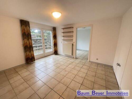 Arbeits-/ Gästezimmer im Gartengeschoss - 