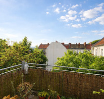 Charmante Altbauwohnung mit großem Balkon im ruhigen Hinterhaus - Berlin Schöneberg