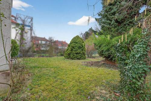 Garten - 4 Zimmer Einfamilienhaus zum Kaufen in Karlsruhe