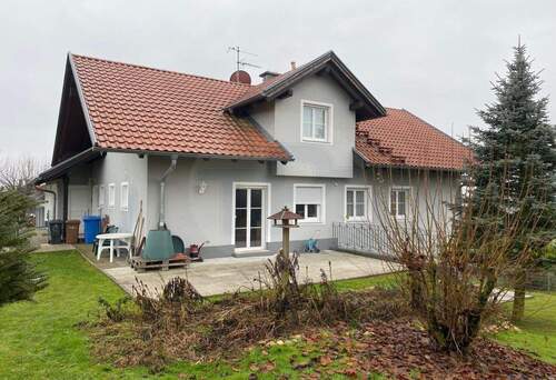 Ansicht 1 - 6 Zimmer Einfamilienhaus zum Kaufen in Neuburg