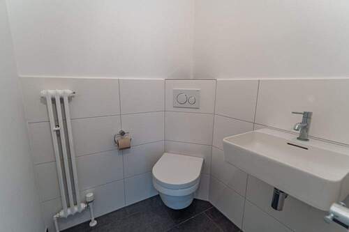 Gäste-WC - Bungalow mit 140,00 m&sup2; in Bremen / Osterholz zum Kaufen