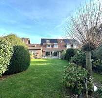 Gepflegte Doppelhaushälfte mit großem Grundstück - Neuss Rosellen