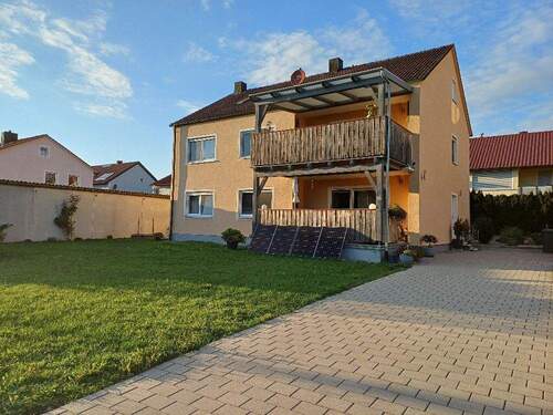 1000139466.jpg - Gepflegtes Zweifamilienhaus in bester Lage