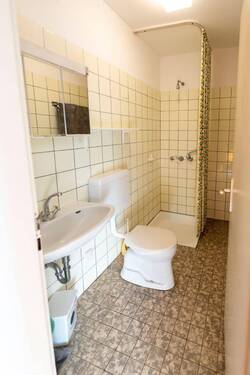 Gartengeschoss - Badezimmer 1 - 