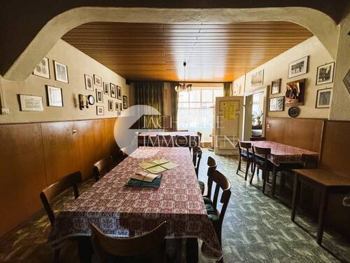 210.Haus.Innen.Gaststätte (2) - 