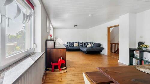 1. OG Wohnzimmer 2 - 