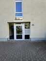 Hauseingang - Etagenwohnung mit 68,90 m&sup2; in Leipzig zur Miete