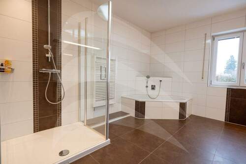 Badezimmer EG - 