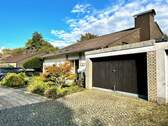 breite Garage, Hauseingang - 1 Zimmer Mehrfamilienhaus, Wohnhaus zum Kaufen in Aachen