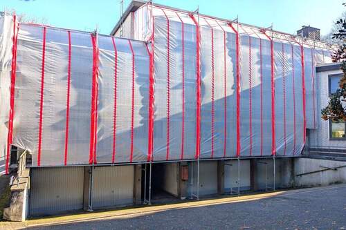 Rückwärtige Ansicht (Balkone werden zur Zeit saniert) - 