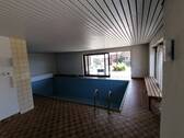 Pool mit Ausgang Terasse - 