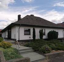 Exklusives Ein- bis Zweifamilienhaus mit privatem Wellnessbereich und traumhaftem Ausblick - Fritzlar / Cappel