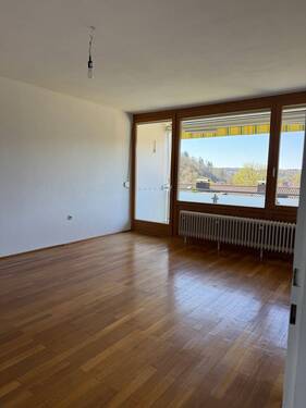 Schlafzimmer mit Balkon - Reihenmittelhaus mit 190,00 m&sup2; in Passau zur Miete