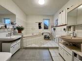Badezimmer OG - Einfamilienhaus mit 152,00 m&sup2; in Rödental / Oeslau zum Kaufen