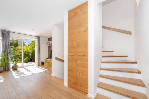 Elegant modernes Treppenhaus - 