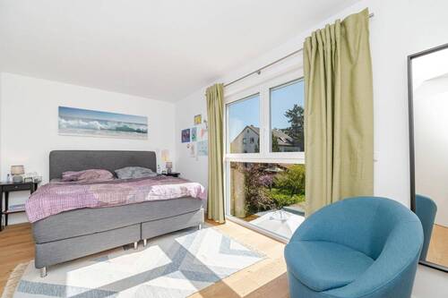 Geräumiges Schlafzimmer - 