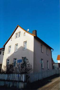 Hausansicht - 6 Zimmer Mehrfamilienhaus, Wohnhaus zum Kaufen in Meiningen