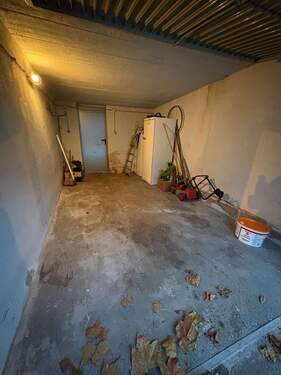 Garage (innen) - 
