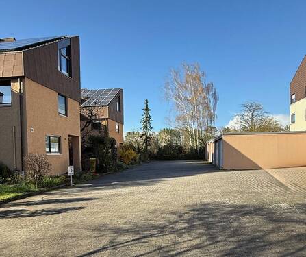 Zufahrt zur Garage - 
