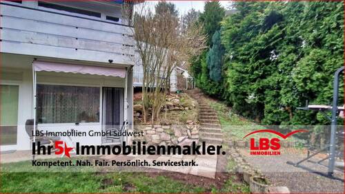 Treppe in den Garten - Mehrfamilienhaus, Wohnhaus mit 445,00 m² in Bad Herrenalb zum Kaufen