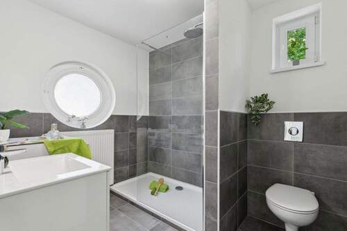 Bad - 2 Zimmer Etagenwohnung in Blieskastel