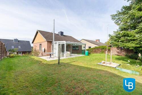 Blick über das Grundstück - 