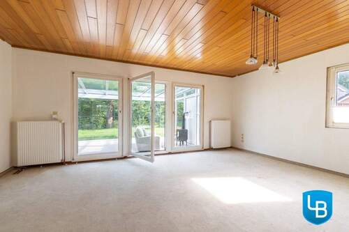 Großzügiges Wohnzimmer - Einfamilienhaus mit 137,20 m² in Dersau zum Kaufen