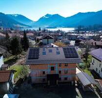 EG-Wohnung mit 215 m² Garten | Tiefgarage & Aufzug | ORTERER28 - Schliersee