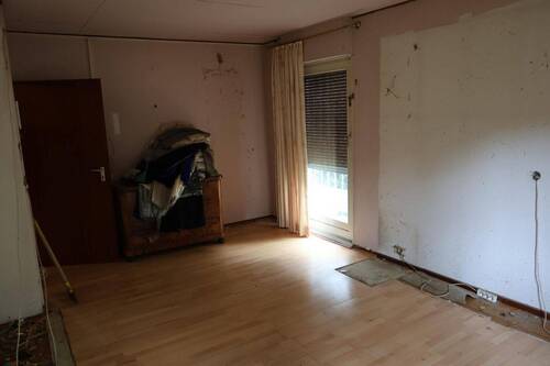 Zimmer 2 - 
