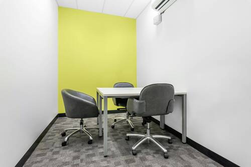 Generic Large meeting room_12.jpg - Büro in Unterschleißheim zur Miete