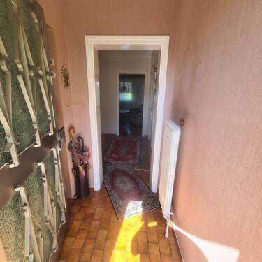 Bild 2 - 5 Zimmer Reihenmittelhaus zum Kaufen in Reutlingen