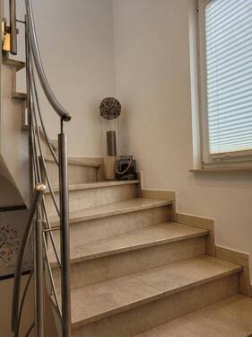 Treppenaufgang ins OG - 