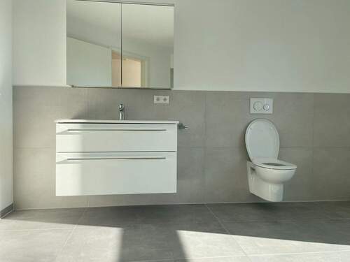 oberes Badezimmer -1 - 