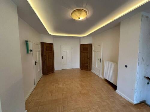Empfang - 5 Zimmer Büro zur Miete in Limbach-Oberfrohna