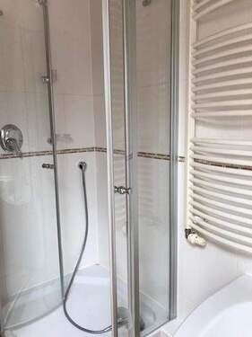 Dusche - Etagenwohnung mit 148,00 m&sup2; in Wessobrunn zur Miete