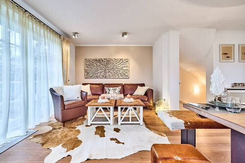 Wohnbereich - 5 Zimmer Doppelhaushälfte zum Kaufen in Wenningstedt-Braderup (Sylt)
