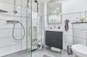 Badezimmer - 5 Zimmer Einfamilienhaus in Ludwigshafen