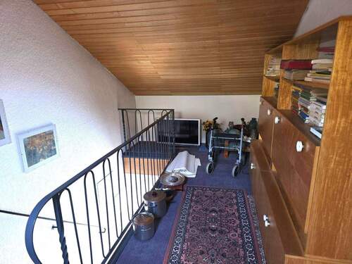 Diele DG Treppenaufgang - 