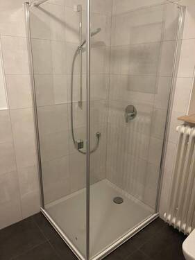 Renoviertes Duschbad - 