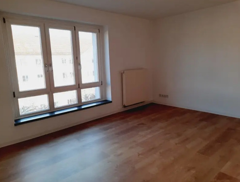 Wohnzimmer - 2 Zimmer Etagenwohnung in Chemnitz