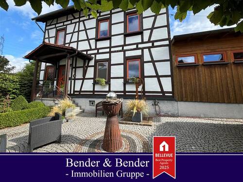 www.bender-immobilien.de - Schickes und gemütliches Fachwerkhaus mit Wintergarten, liebevoll angelegtem Garten & Pool!