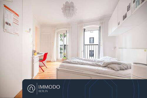 Helles Wohnzimmer - ?? Saniertes Altbau-Studio am Schillerpark in Wedding, Berlin: 1 Zimmer AB-Wohnung mit Dielen & EBK