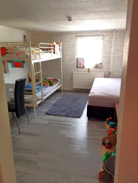 ef84ce02-66e4-4edc-a438-29c133d72c15 - 