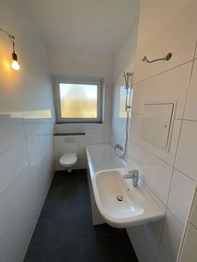 Badezimmer 1 - 4 Zimmer Etagenwohnung in Wuppertal