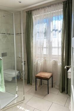 1. OG Badezimmer - 