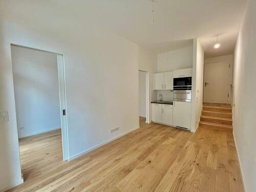 Wohnbereich mit EBK - 