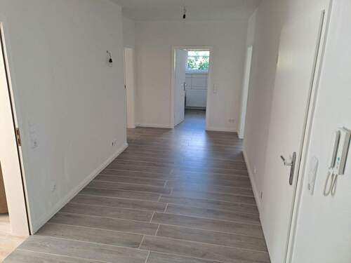 Wohnungsflur - 3 Zimmer Terrassenwohnung in Hamburg