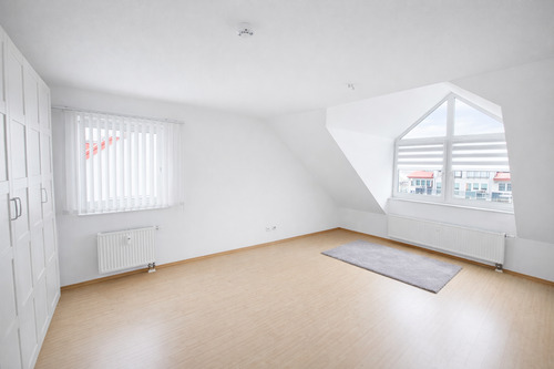 Ruhiges Schlafzimmer - 2 Zimmer Etagenwohnung in Schönefeld