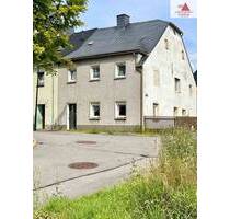 Teilsaniertes Reihenendhaus mit Garage und extra Garten in Sayda