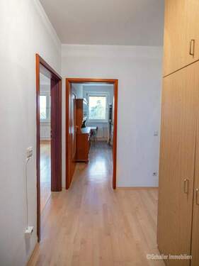 Eingangsbereich Flur - Etagenwohnung mit 56,00 m² in Röthenbach zum Kaufen